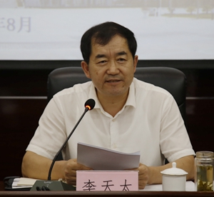 李校长_MG_5241 - 副本.JPG