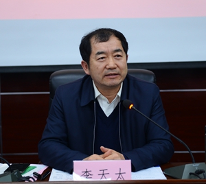 李校长.jpg