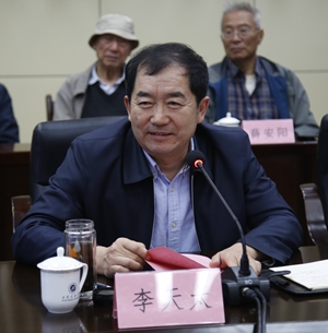 李校长9384.JPG