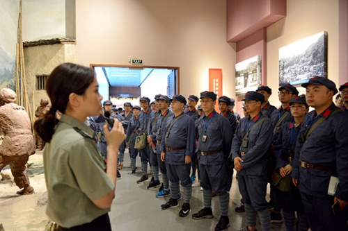 03-1井冈山革命博物馆lc_副本.jpg