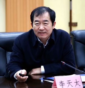 李校长.jpg